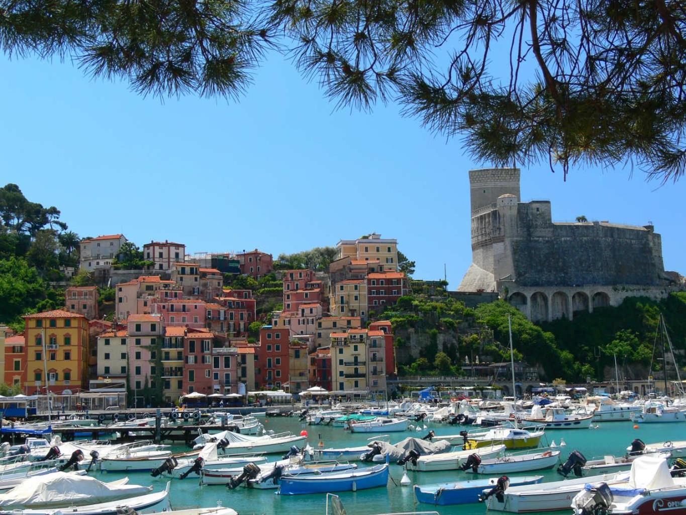 Affittacamere In Piazzetta da Vasco Lerici Esterno foto