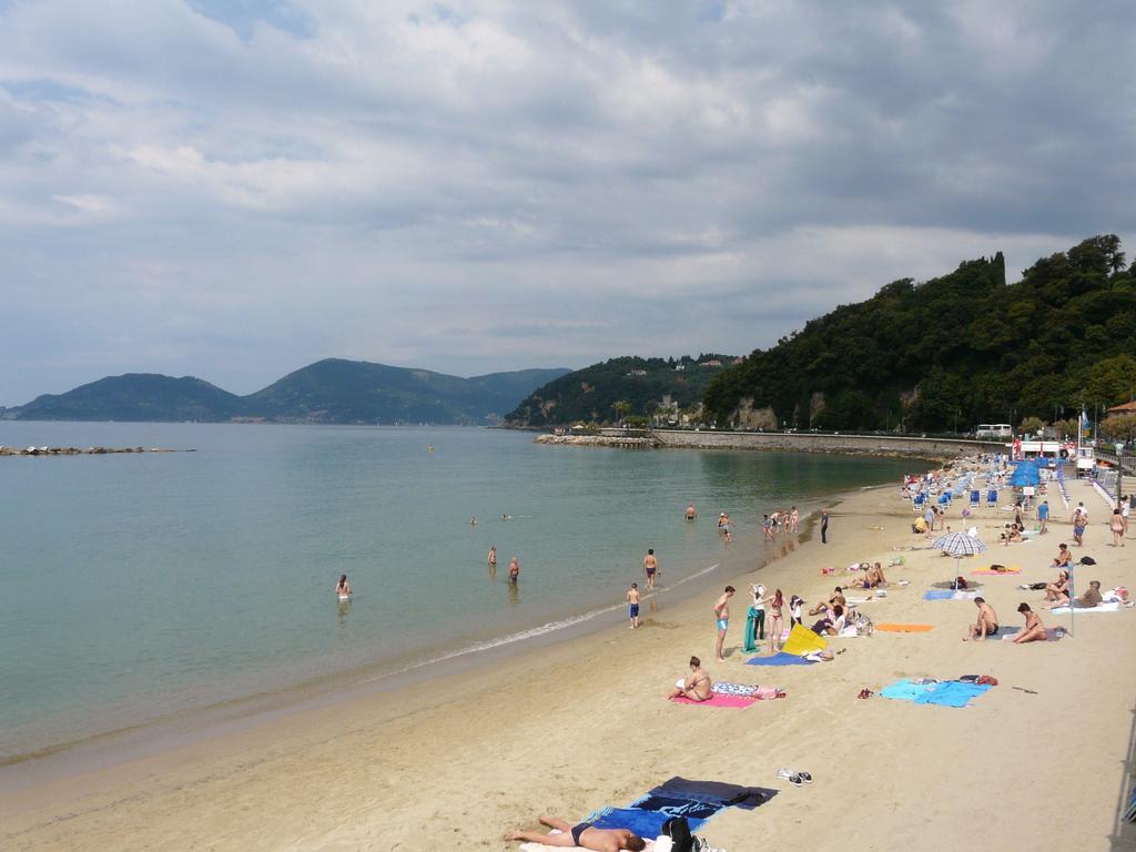 Affittacamere In Piazzetta da Vasco Lerici Esterno foto